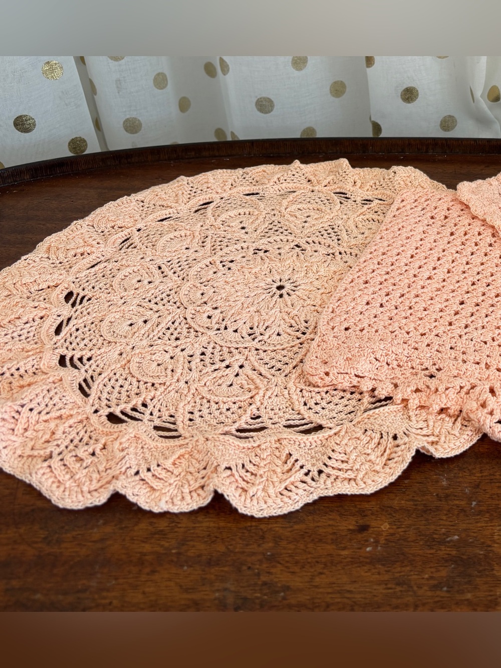 Handcrafted Peach Crochet Doily Set - Elegant Round Table Accent